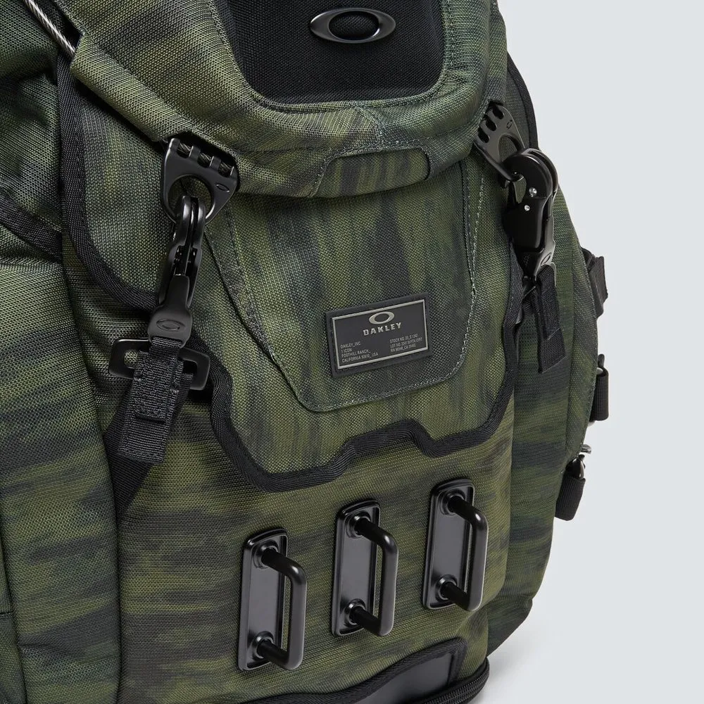 Oakley Kitchen Sink Backpack 34L 5 Oakley Kitchen Sink Backpack 34L - Image 5