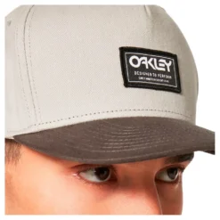 Oakley Wanderlust Pom Beanie -Oakley Sales Store oakley wanderlust pom beanie 3