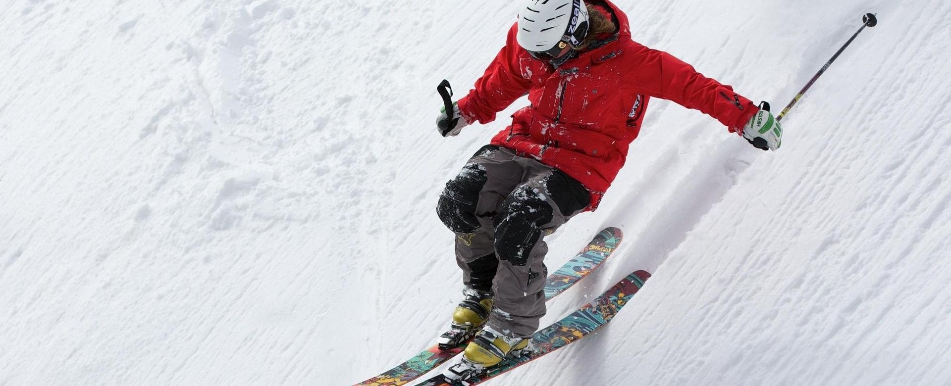 Oakley Sales Store -Oakley Sales Store man 498473 1920